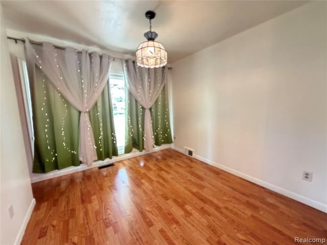 1861 Grange Road, Trenton, MI 48183