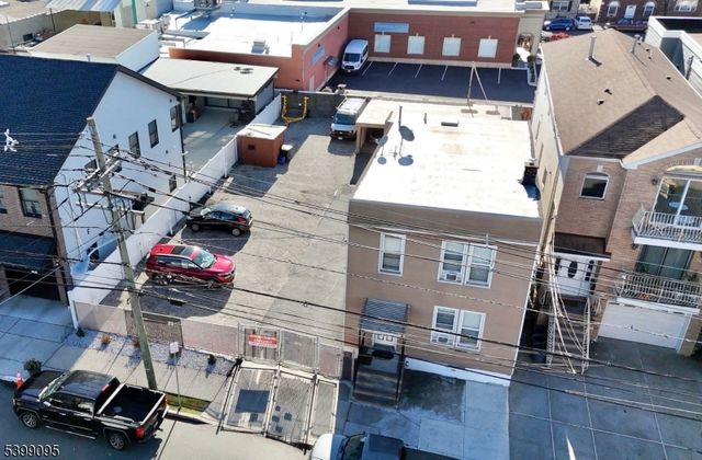 125 Malvern St, Newark City, NJ 07105