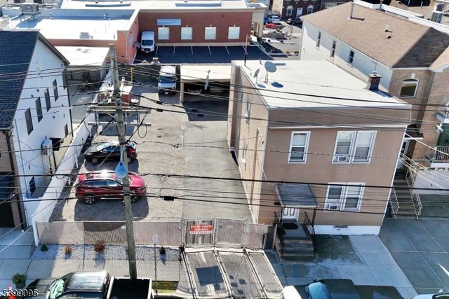 125 Malvern St, Newark City, NJ 07105