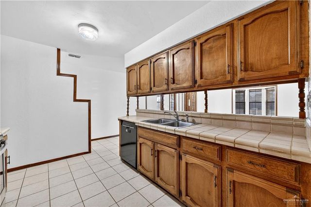 1005 Hollyfield Street, Mission, TX 78572