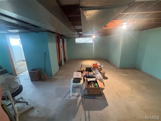 6414 Center Court, St Louis, MO 63116