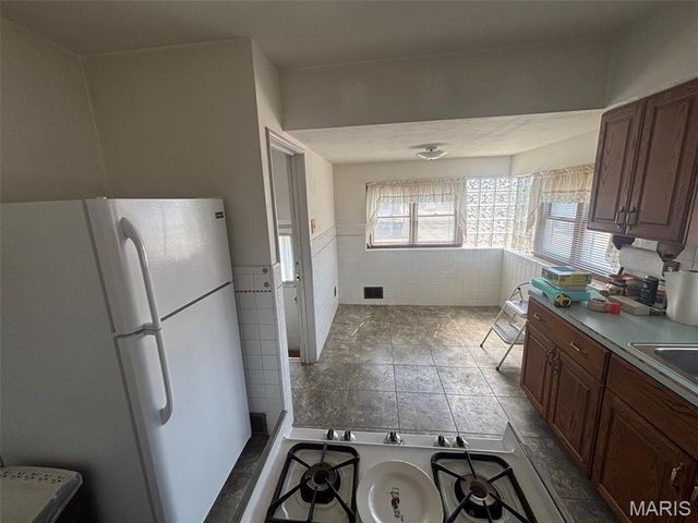 6414 Center Court, St Louis, MO 63116