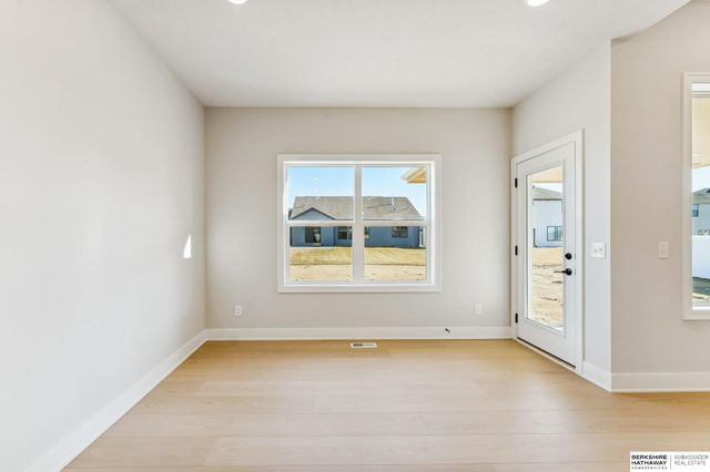 6307 N 209th Street, Elkhorn, NE 68022