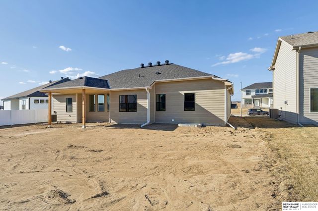 6307 N 209th Street, Elkhorn, NE 68022
