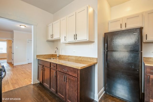 4422 N Saint Louis Avenue 3A, Chicago, IL 60625