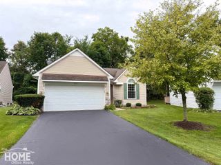 843 Yorick Path, Wixom, MI 48393