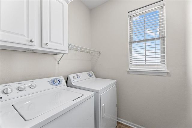 5245 Overland Drive B27, Lawrence, KS 66049