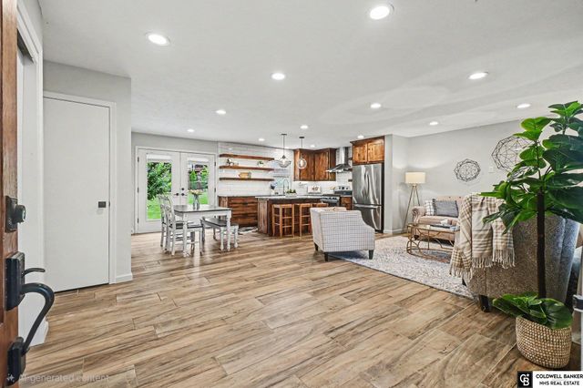 16419 Pierce Street, Omaha, NE 68130