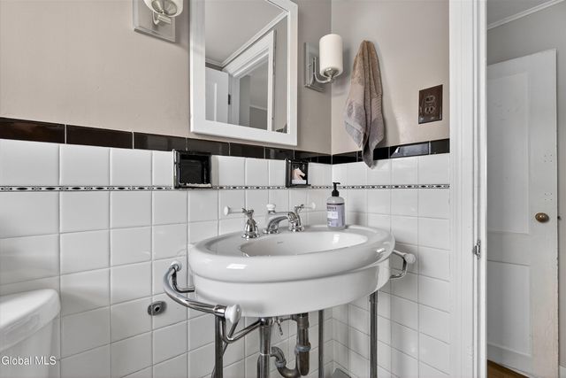 22 New York 423, Stillwater, NY 12170