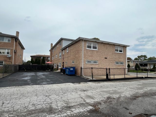 1601 Downs Drive 3S, Calumet City, IL 60409