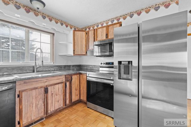 1225 N 885 E, Shelley, ID 83274