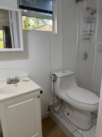 9770 SW 47th St 2, Miami, FL 33165