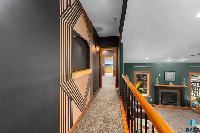 1516 N Maynard Ln Lane, Sioux Falls, SD 57110