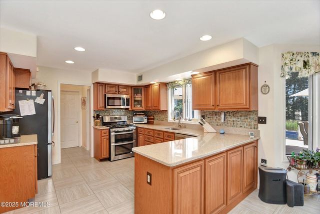 14 Bittersweet Drive, Jackson, NJ 08527