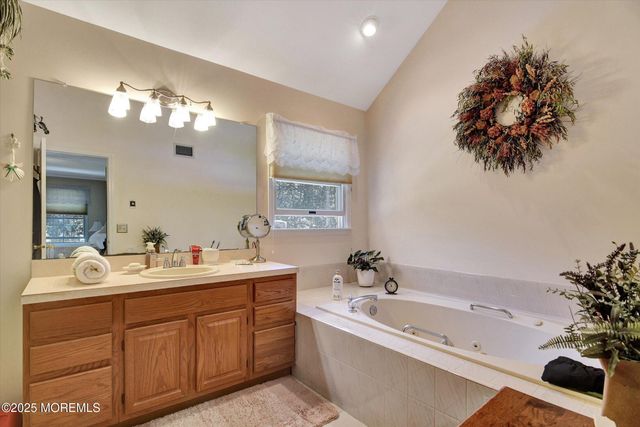 14 Bittersweet Drive, Jackson, NJ 08527