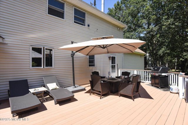 14 Bittersweet Drive, Jackson, NJ 08527