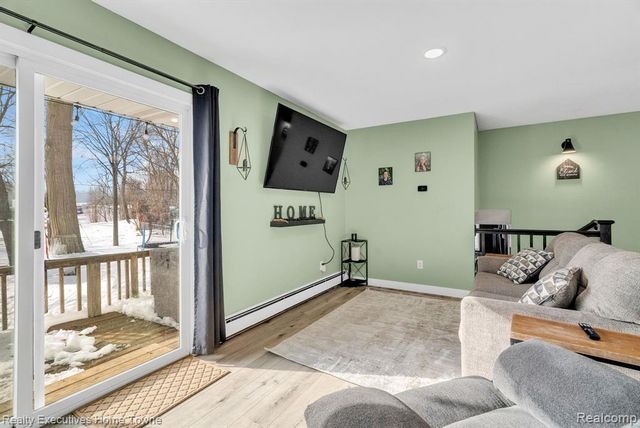 5851 Lakeshore Road, Fort Gratiot, MI 48059