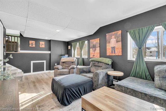 5851 Lakeshore Road, Fort Gratiot, MI 48059