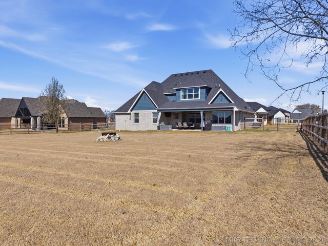 6480 N Blue Sage Drive, Owasso, OK 74055