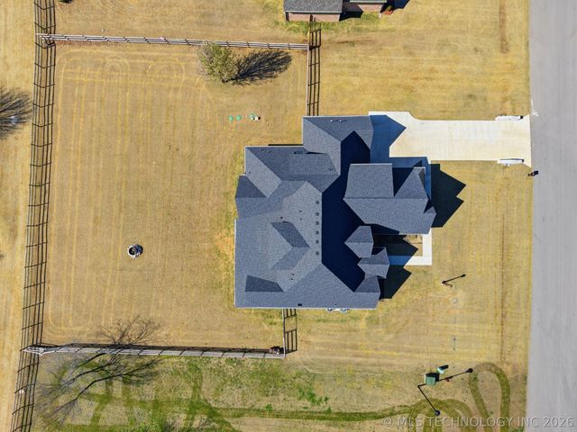 6480 N Blue Sage Drive, Owasso, OK 74055