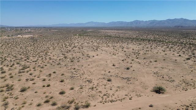 20 Ac Unkar, Golden Valley, AZ 86413