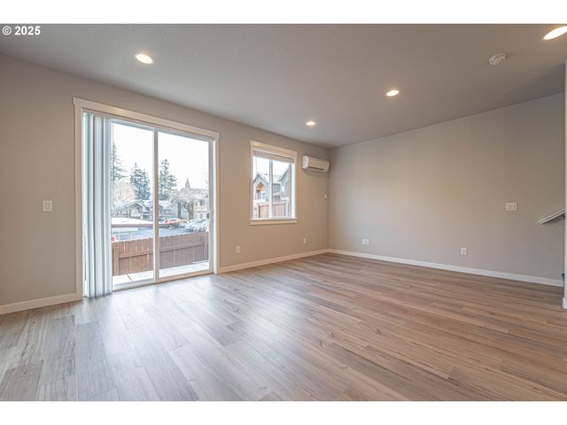 4919 Ne 2ND Ct, Vancouver, WA 98663