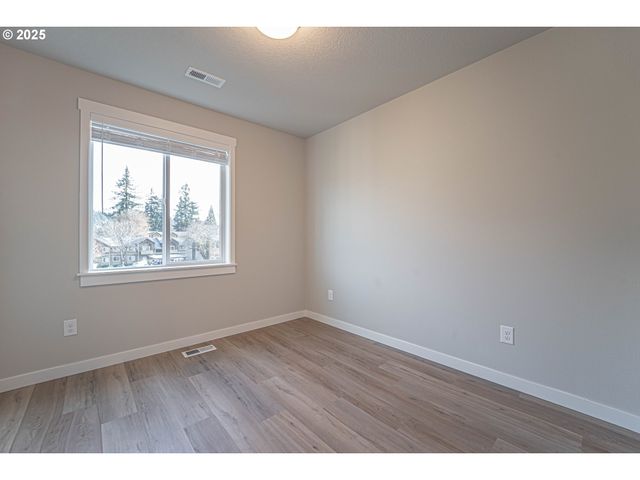 4919 Ne 2ND Ct, Vancouver, WA 98663