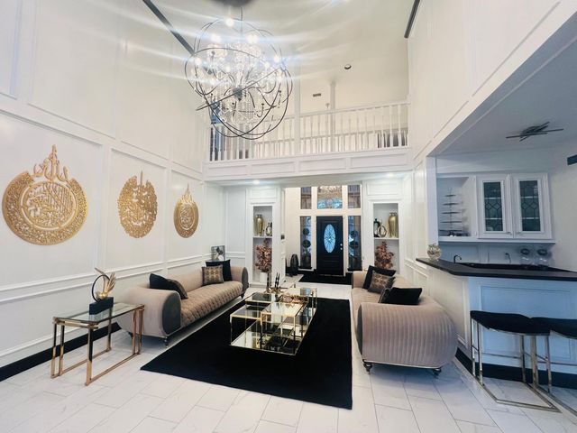 14907 Alderwick Drive, Sugar Land, TX 77498