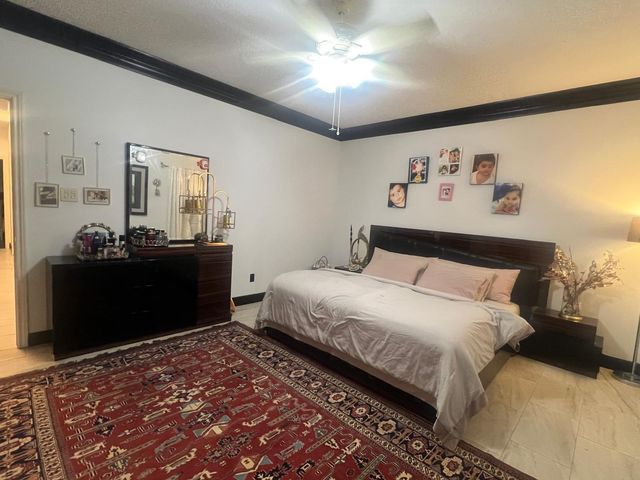 14907 Alderwick Drive, Sugar Land, TX 77498