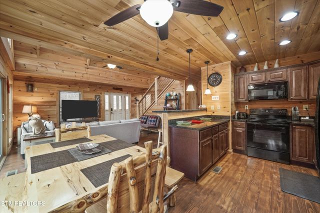 2906 Joyner Hills Lane, Sevierville, TN 37862