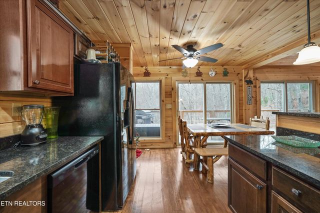 2906 Joyner Hills Lane, Sevierville, TN 37862