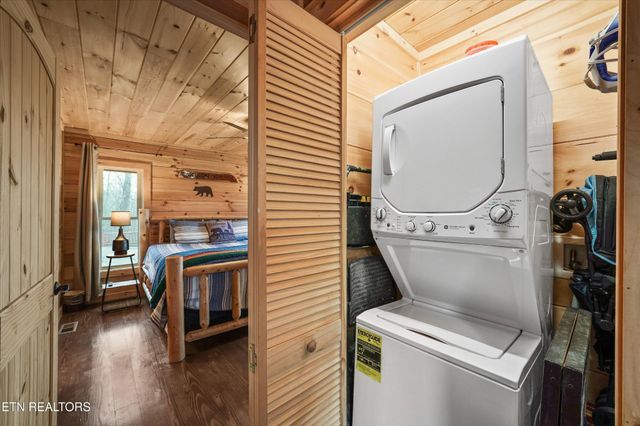 2906 Joyner Hills Lane, Sevierville, TN 37862