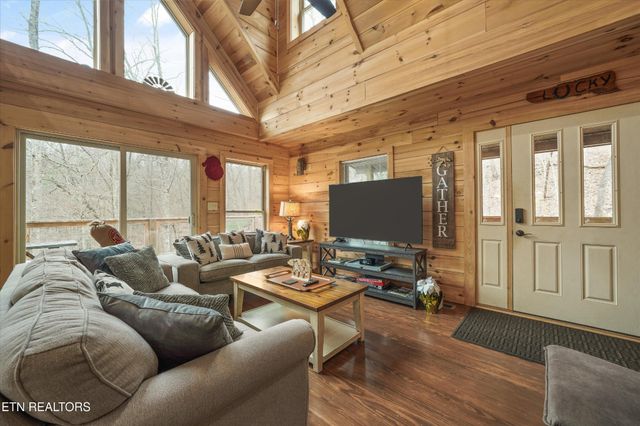 2906 Joyner Hills Lane, Sevierville, TN 37862