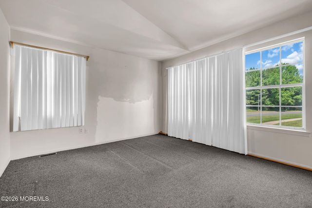 2 Stirrup Court, Tinton Falls, NJ 07753