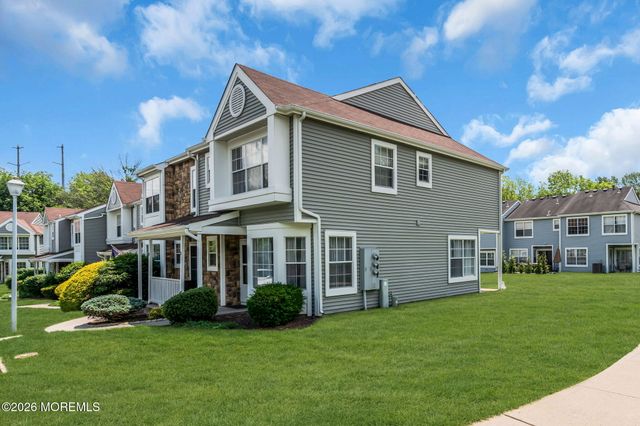 2 Stirrup Court, Tinton Falls, NJ 07753