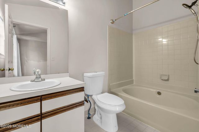2 Stirrup Court, Tinton Falls, NJ 07753
