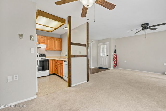 439H Chesterfield Court, Manchester, NJ 08759