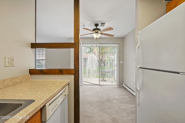 439H Chesterfield Court, Manchester, NJ 08759