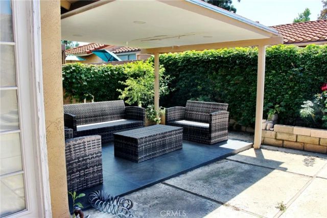 1049 W Pine c, Upland, CA 91786