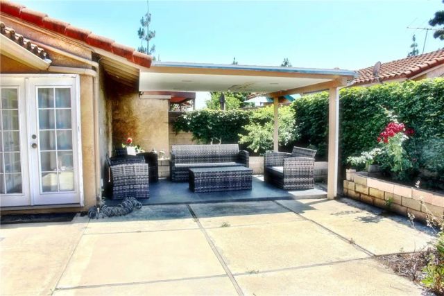 1049 W Pine c, Upland, CA 91786