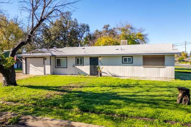 6874 Weeks Road, Redding, CA 96002