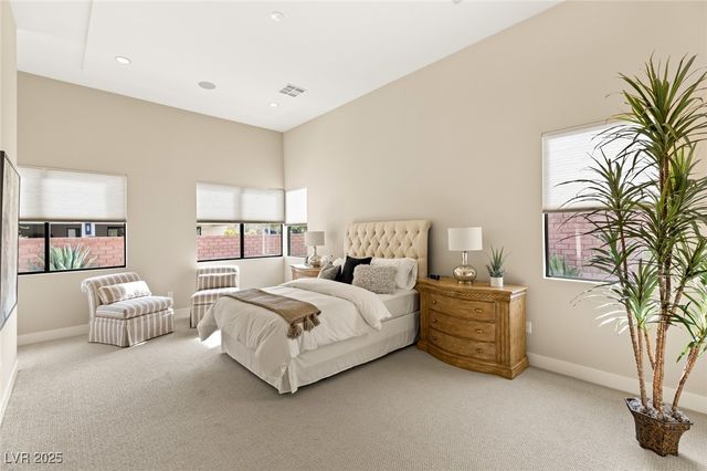 39 CRANBERRY COVE Court, Las Vegas, NV 89135