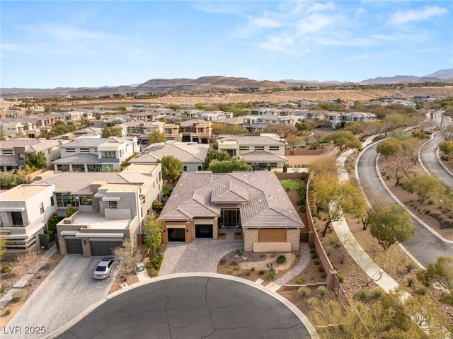 39 CRANBERRY COVE Court, Las Vegas, NV 89135