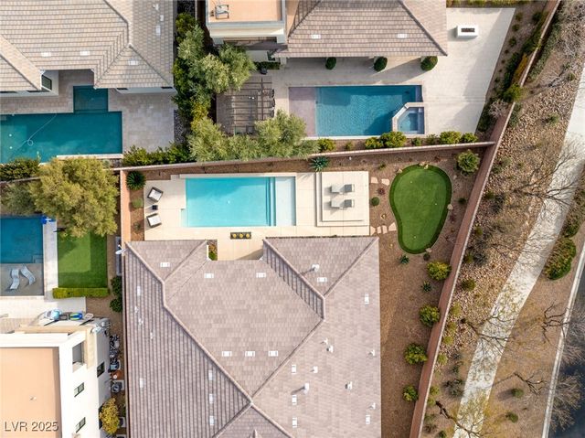 39 CRANBERRY COVE Court, Las Vegas, NV 89135