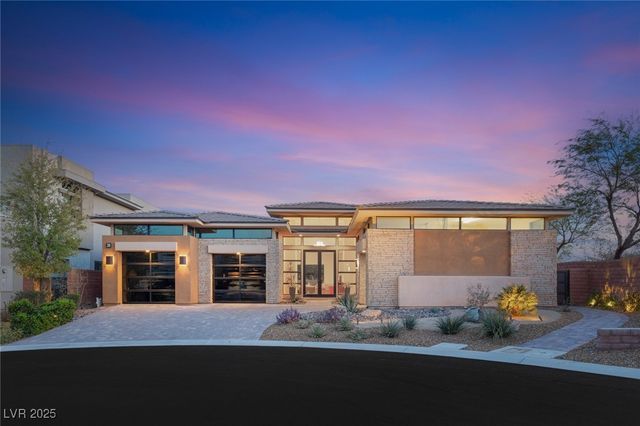 39 CRANBERRY COVE Court, Las Vegas, NV 89135