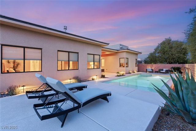 39 CRANBERRY COVE Court, Las Vegas, NV 89135