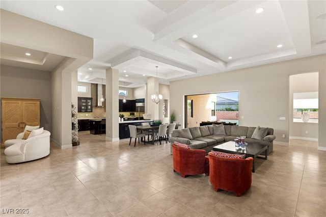 39 CRANBERRY COVE Court, Las Vegas, NV 89135