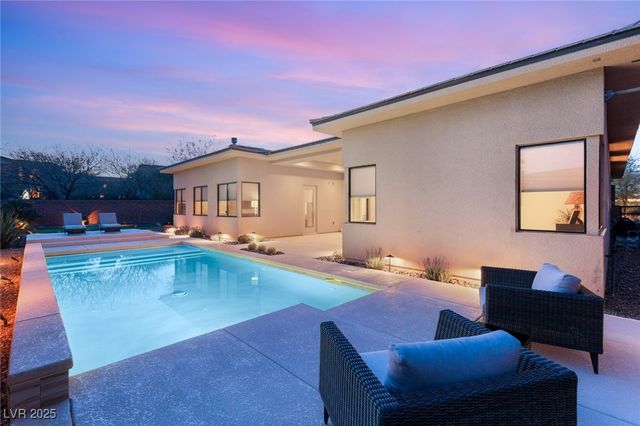 39 CRANBERRY COVE Court, Las Vegas, NV 89135