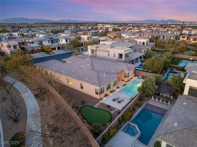 39 CRANBERRY COVE Court, Las Vegas, NV 89135