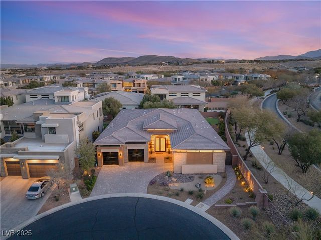 39 CRANBERRY COVE Court, Las Vegas, NV 89135